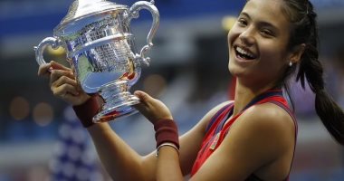 صورة ملكة بريطانيا تهنئ أصغر بطلة إنجليزية ببطولات التنس: إنجاز يلهم الجيل القادم