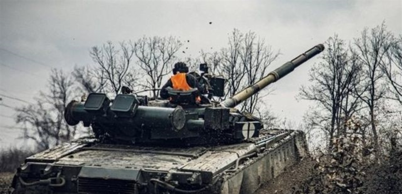 صورة تدمير دبابة روسية بصاروخ أوكراني…وفيديو يوثق الحادثة!