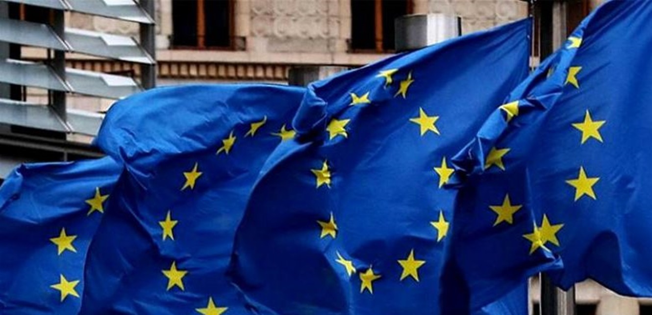 صورة المفوضية الأوروبية تدعو دول الاتحاد لإمداد أوكرانيا بالأسلحة على وجه السرعة
