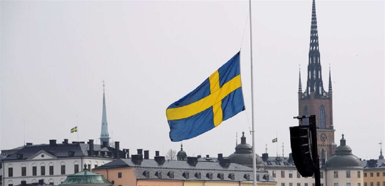 صورة السويد توقع على مذكرة طلب الانضمام لحلف الناتو